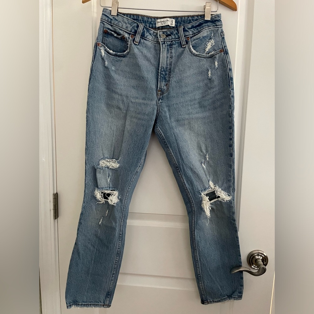 A&F The Skinny High Rise Jean (Curve Love)